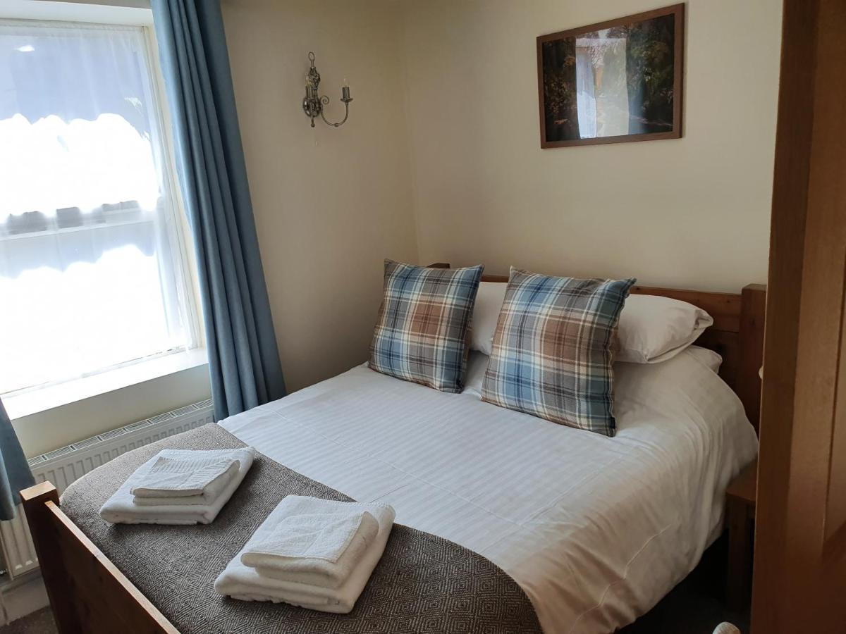 Ty Dre Town House Hotel Caernarfon Bagian luar foto