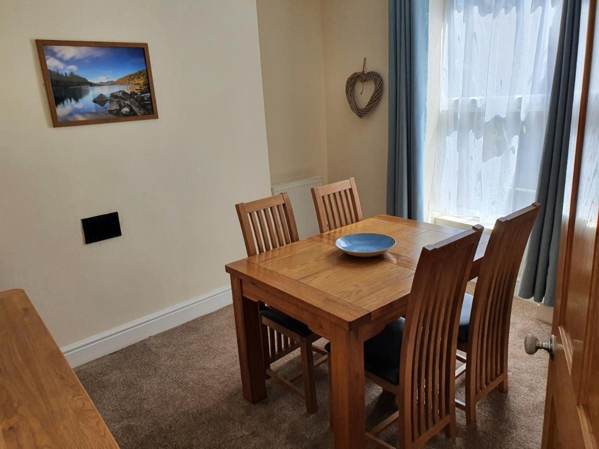 Ty Dre Town House Hotel Caernarfon Bagian luar foto