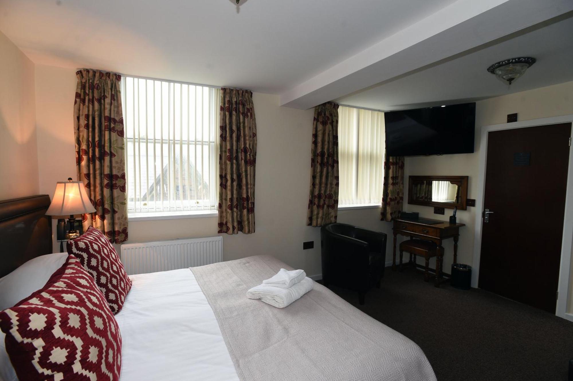 Ty Dre Town House Hotel Caernarfon Bagian luar foto