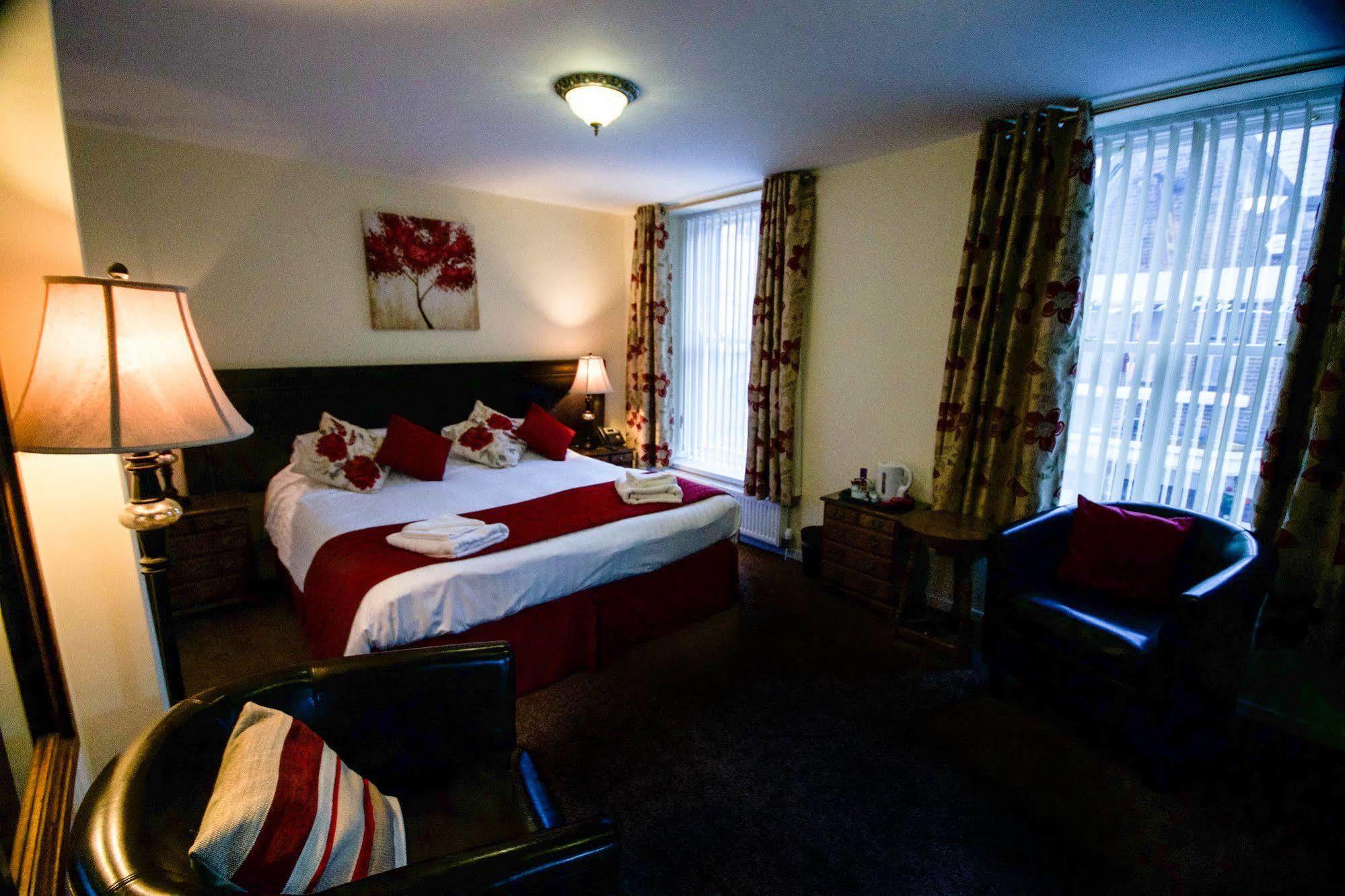 Ty Dre Town House Hotel Caernarfon Bagian luar foto
